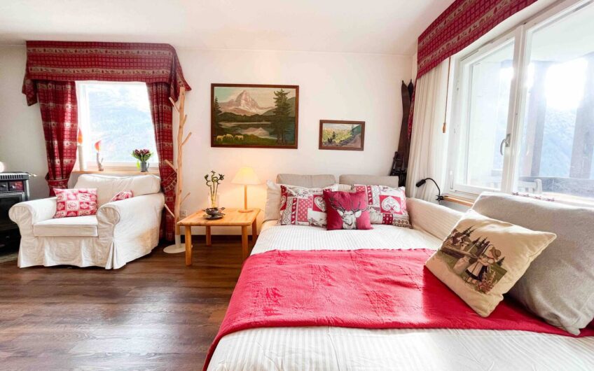 Geräumige 3.5 Zimmer im Haus Längfluh in der sonnigen Wildi.