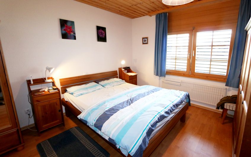 Paloma 4.5 Zimmergartenwohnung. Sehr ruhige Lage und freie Sicht. Parkplatz vorhanden. Reserviert.