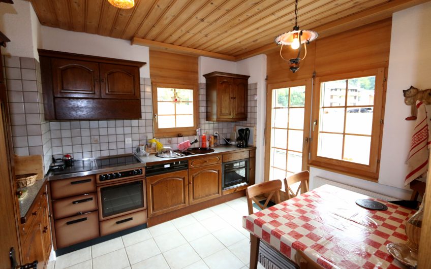 Paloma 4.5 Zimmergartenwohnung. Sehr ruhige Lage und freie Sicht. Parkplatz vorhanden. Reserviert.