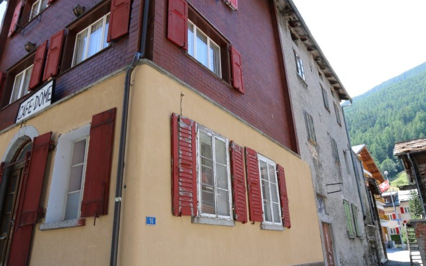 2.5 Zimmerwohnung im alten Café du DOME in Saas-Grund VS.