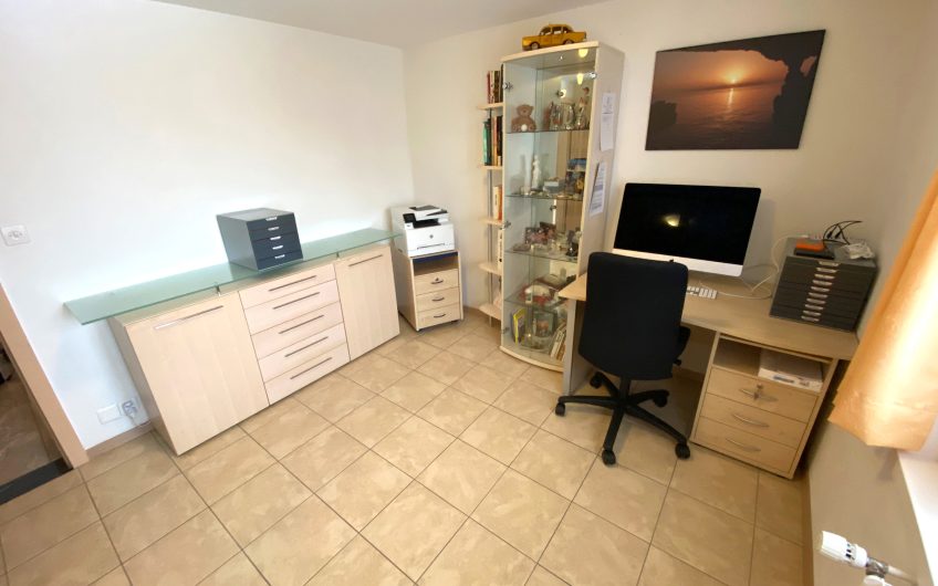 Schönegg sehr komfortable 4.5 Zimmerwohnung