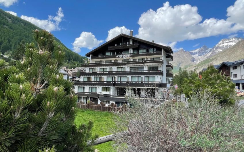 Lage – Lage – Lage! Sehr geräumige 3.5 Zimmerwohnung beim Alpin Express. Reserviert.