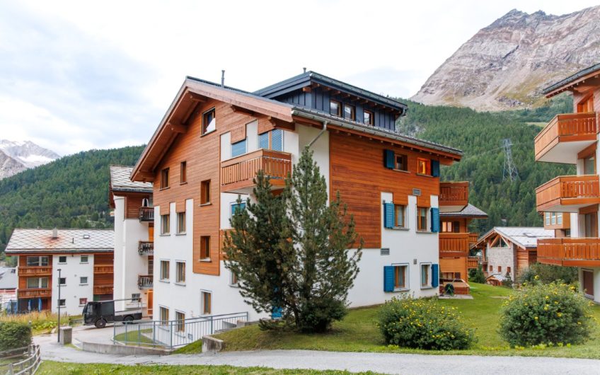 Dominic alpenchic Dachwohnung mit uneingeschränkter Aussicht. Ski-in-Ski-out. Verkauft!